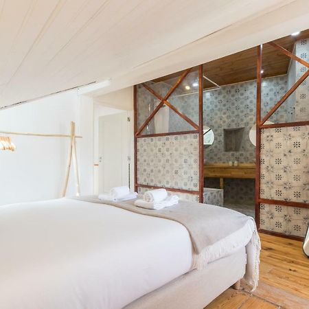 Alfama Tale Four-Bedroom Apartment W/ River View - By Lu Holidays リスボン エクステリア 写真